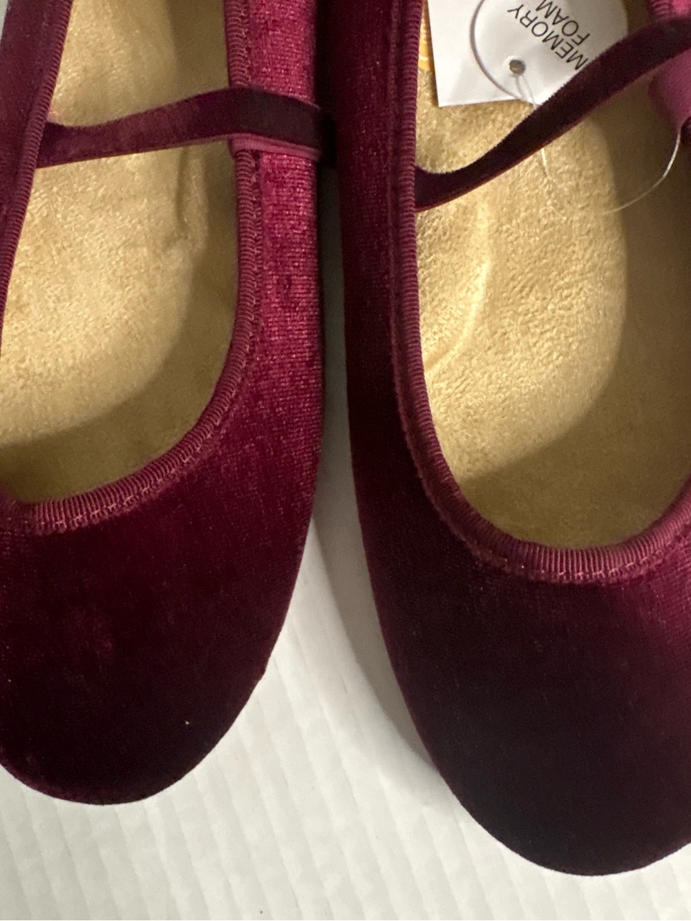 Burgundy Red Faux Velvet Mary Jane Shoes Size 5 NWT
